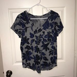 Women’s Size small t shirt